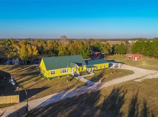 2 Birdwell Rd, Huntsville, TX 77340