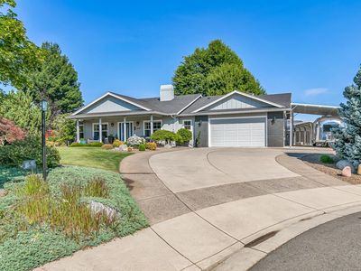 1620 Pacific Ln, Phoenix, OR, 97535
