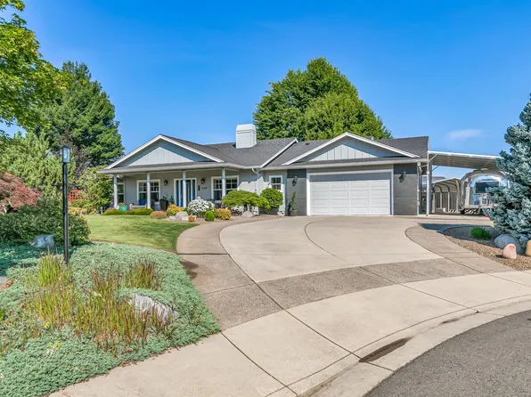 1620 Pacific Ln, Phoenix, OR 97535