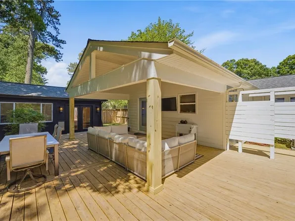 4505 Delco Rd, Virginia Beach, VA 23455