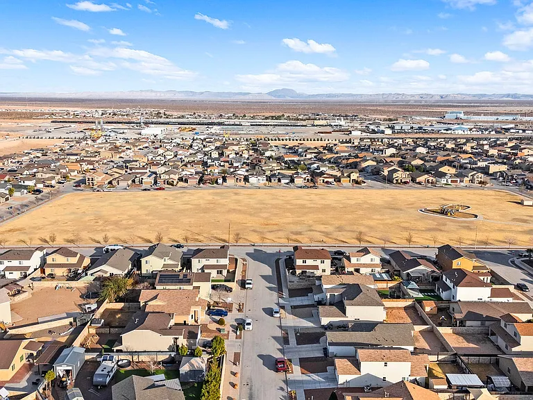 7045 Eagle Nest Ct — Photo 44