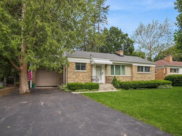 206 N Lincoln Ln, Arlington Heights, IL 60004