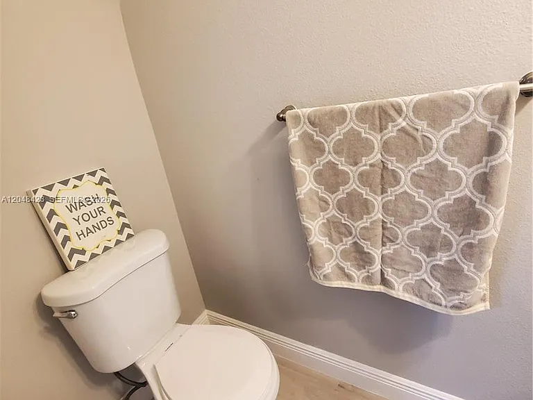 7858 Dixie Beach Cir #7858 — Photo 39