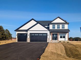 39183 Fawn Ave, North Branch, MN 55056