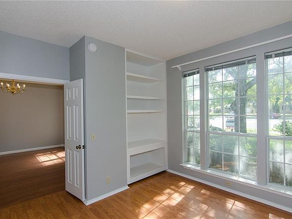 4th image of 2008 Lantana Dr