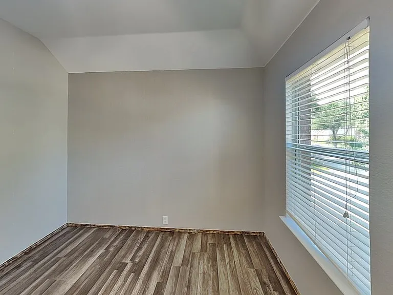 2815 Saint Maria Dr — Photo 14