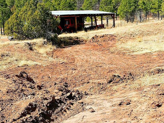 3rd image of 158 Roxie Rd