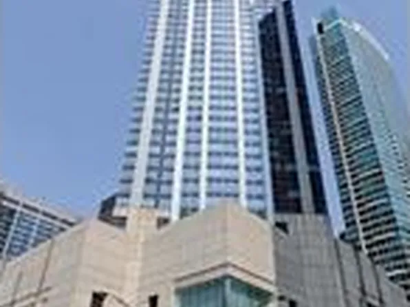 512 N McClurg Ct, Chicago, IL