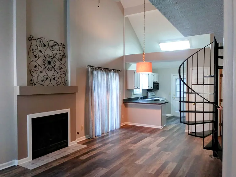 2668 Saint Charles Ln NW — Photo 10