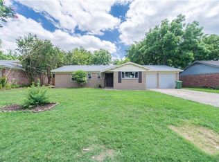 7428 Maple Dr, North Richland Hills, TX 76180