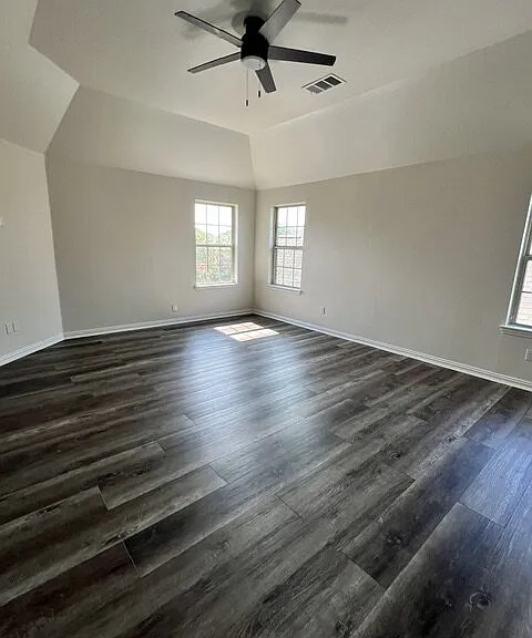 1123 Brigham Dr — Photo 35
