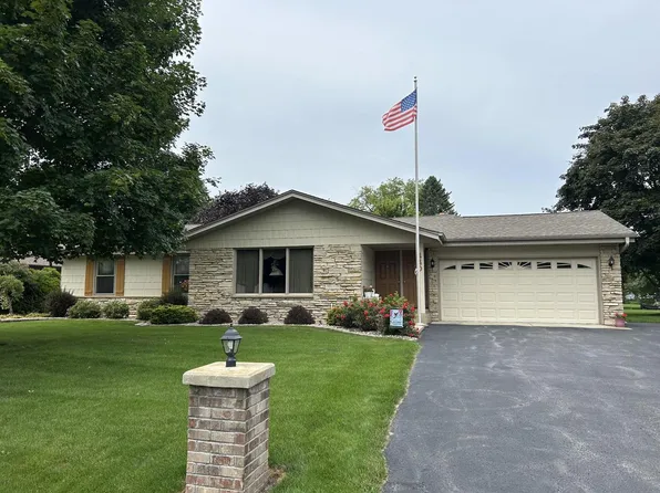 440 4 1/2 Mile ROAD, Racine, WI 53402