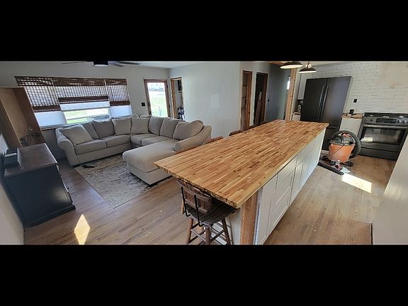 3rd image of 951 Hartsook Blvd SE #2