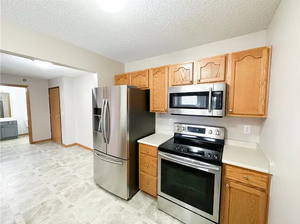 2119 NW 159th St Unit 37, Clive, IA 50325