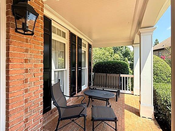 3rd image of 2667 Dunhaven Ct
