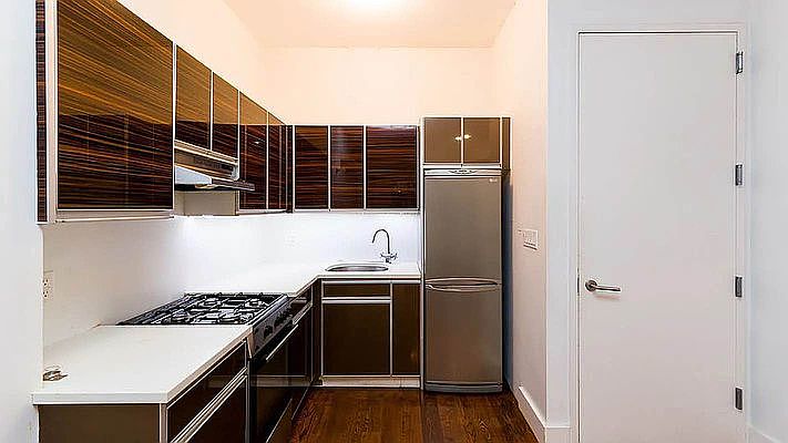 1st image of 1072 Bergen St #3P