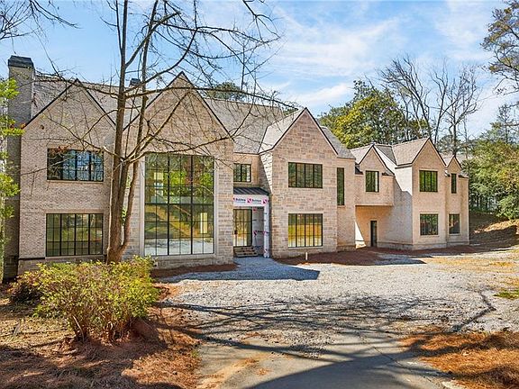 3rd image of 312 Blackland Rd NW