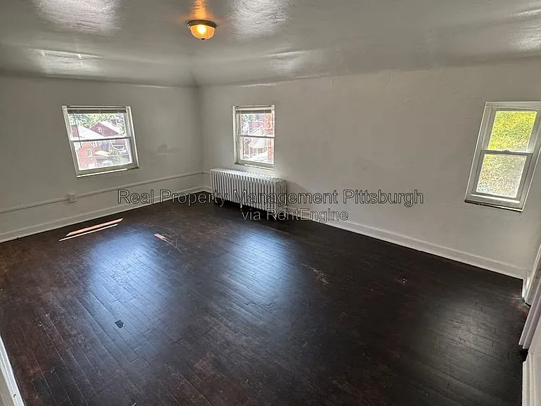 2819 Morlock St — Photo 7