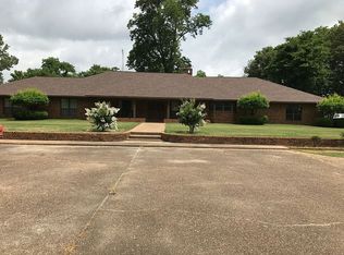 70 W Lake Lee Rd, Greenville, MS 38701