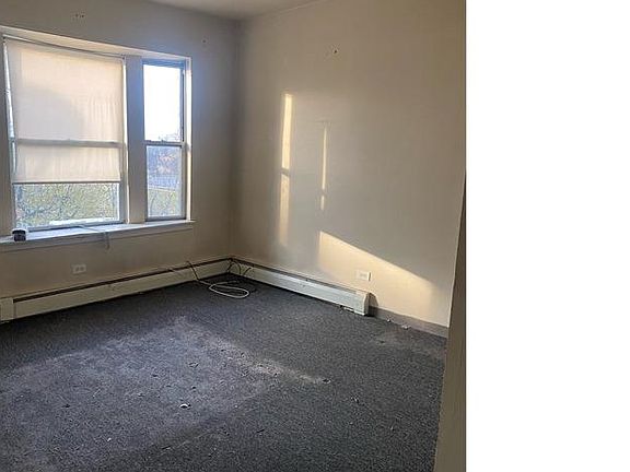 3rd image of 6714 S Blackstone Ave APT 2