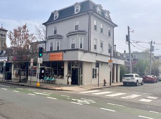 6 Rice St #3A, Cambridge, MA 02140