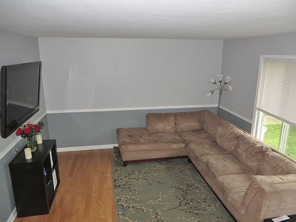 4th image of 2905 Dorothy Dr