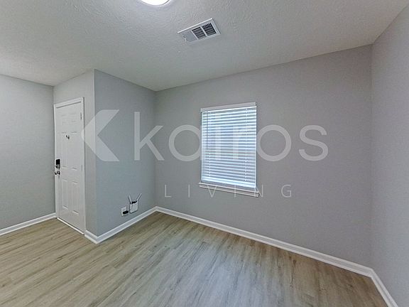 2nd image of 1546 14th Ave N