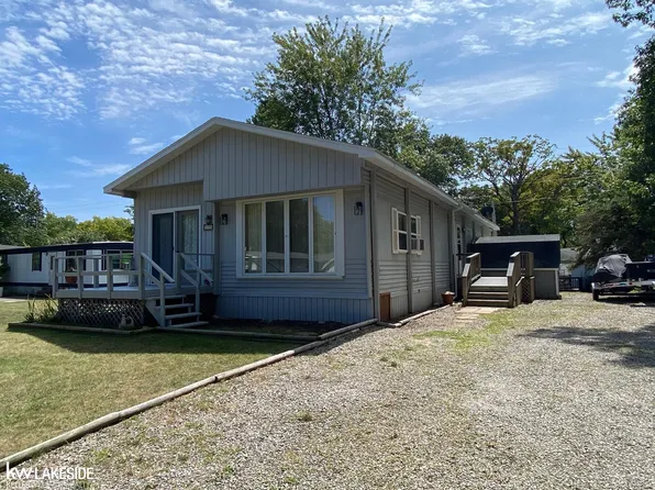 5775 Birch Rd, Caseville, MI 48725