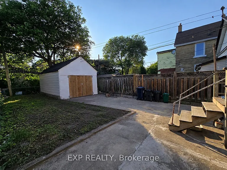 926 Greenwood Ave — Photo 24