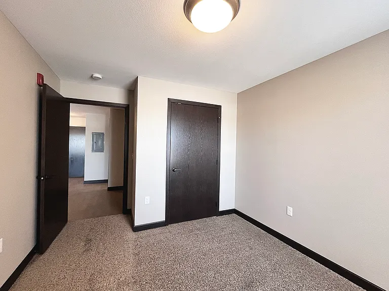 Grand Terrace Apartments — Photo 6