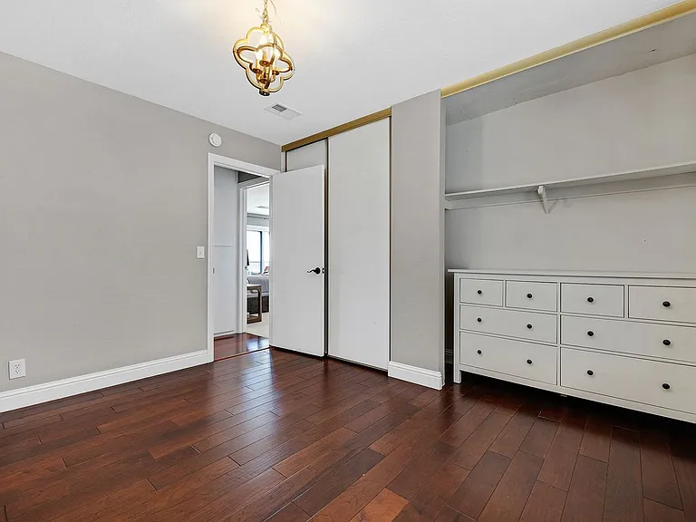 308 Panorama Ct — Photo 34