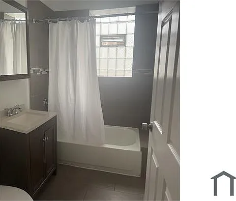 7701 S Green St #1 — Photo 4