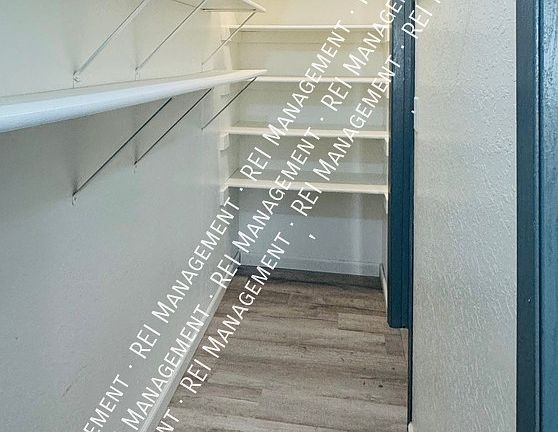 5th image of 3818 Beechnut St APT 16