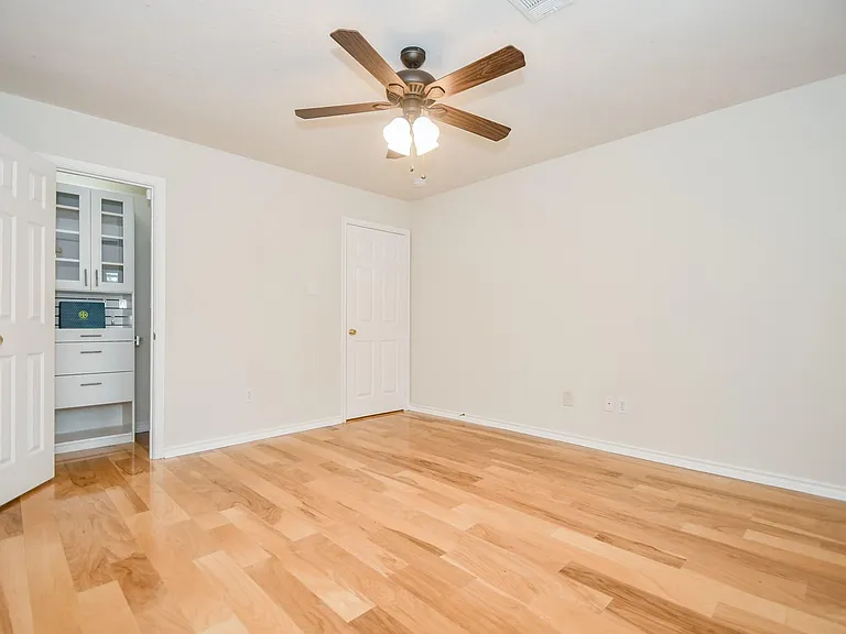 20735 Park Pine Dr — Photo 40