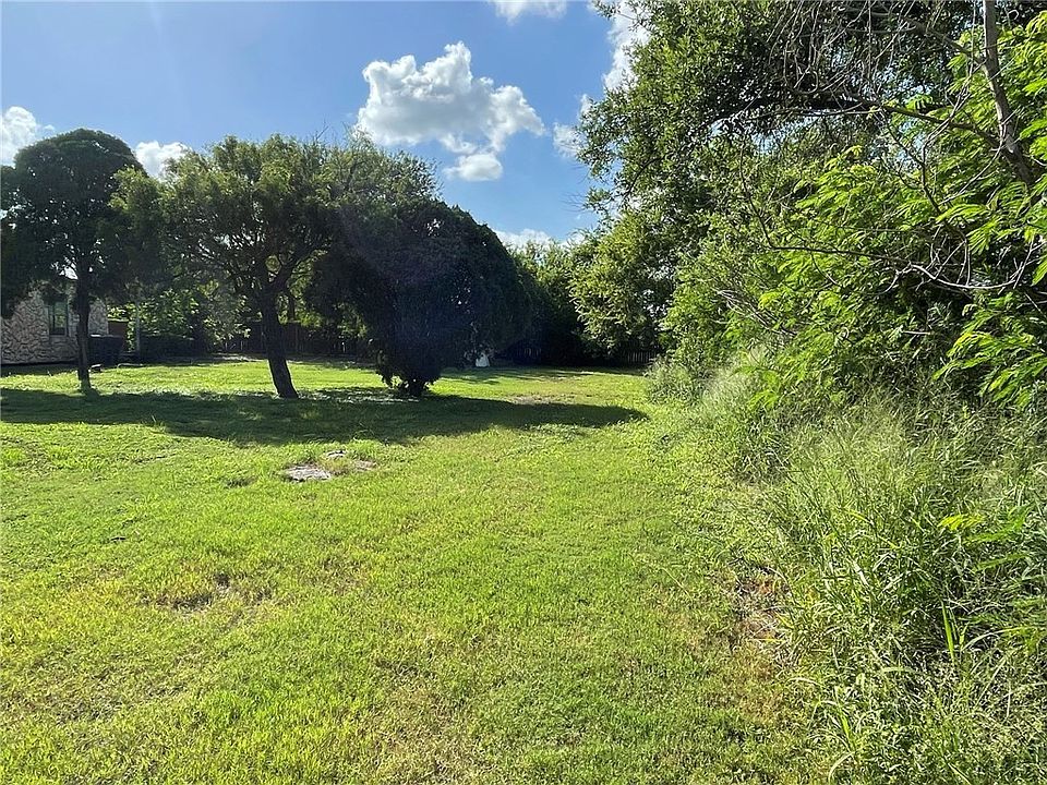 1st image of 4333 Leonard Dr