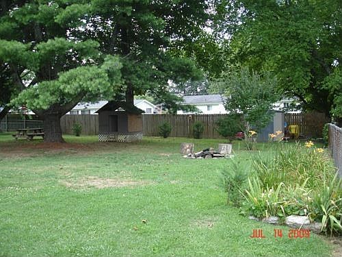 Spacious back yard
