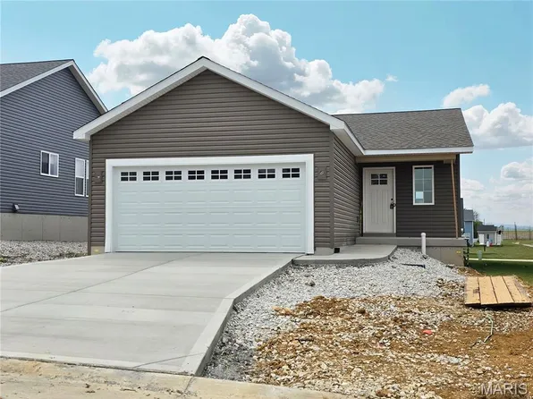 1652 Driftwood Ln, Moscow Mills, MO 63362