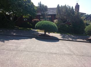 4005 SW Henderson St, Seattle, WA 98136