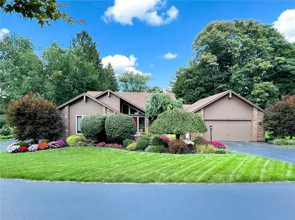 6 Bragdon Dr #Pvt, Rochester, NY 14618