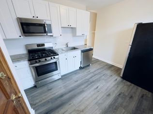 5820 W Berteau Ave #4, Chicago, IL 60634