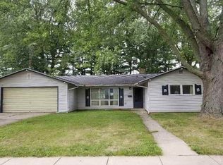 1163 Westview Dr, Rochelle, IL 61068