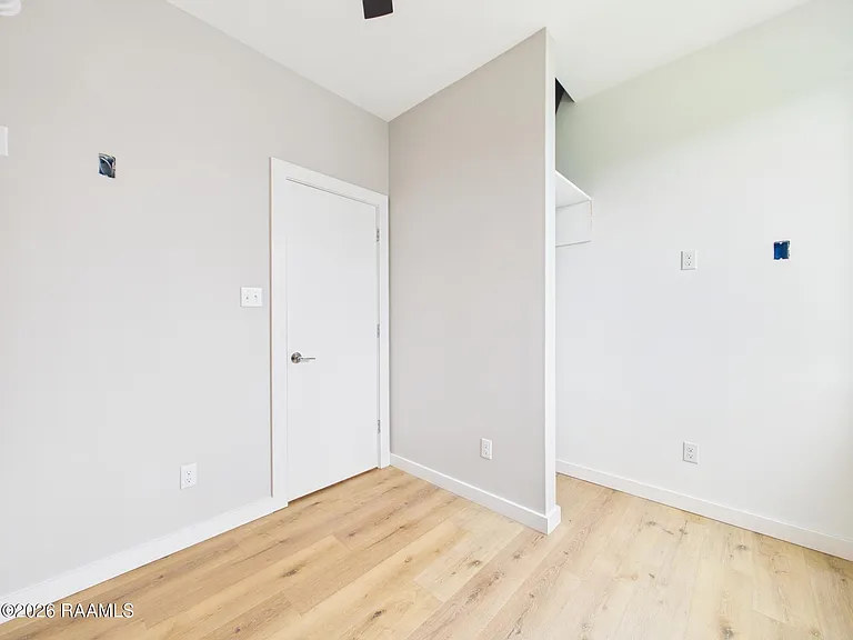 1120 S Washington St #101&201 — Photo 35