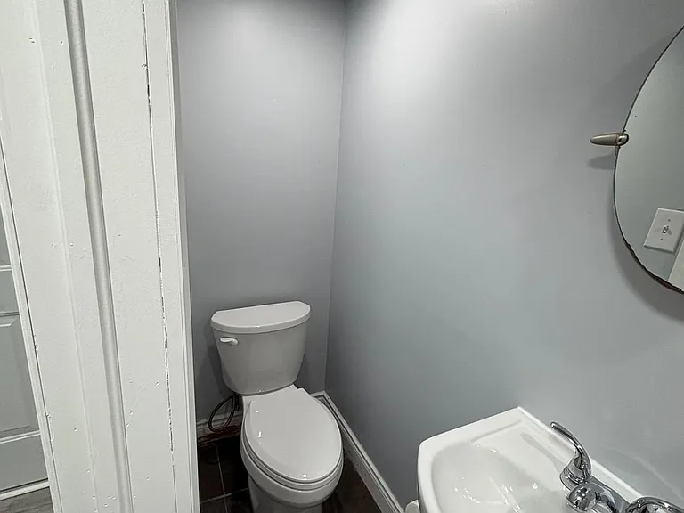 100 Masterson Cres #LOWER — Photo 9