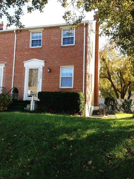 2nd image of 3395 Saint Benedict St