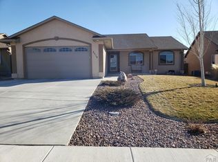2316 Inspiration Ln, Pueblo, CO 81008