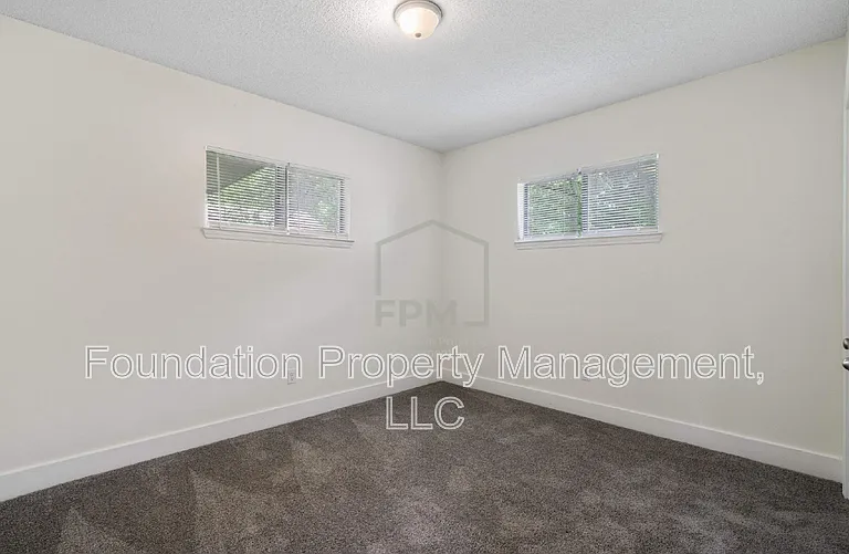 3749 Rhea Ave — Photo 21