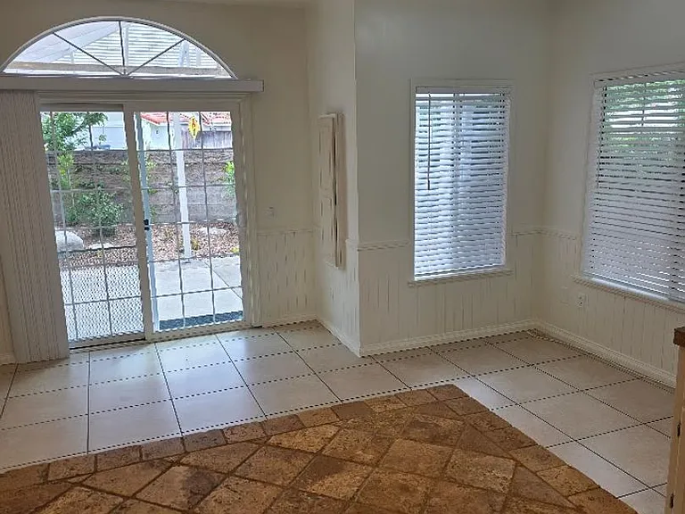 45104 Putting Green Ct — Photo 8