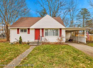 2920 Lafayette Cir, Lansing, MI 48906