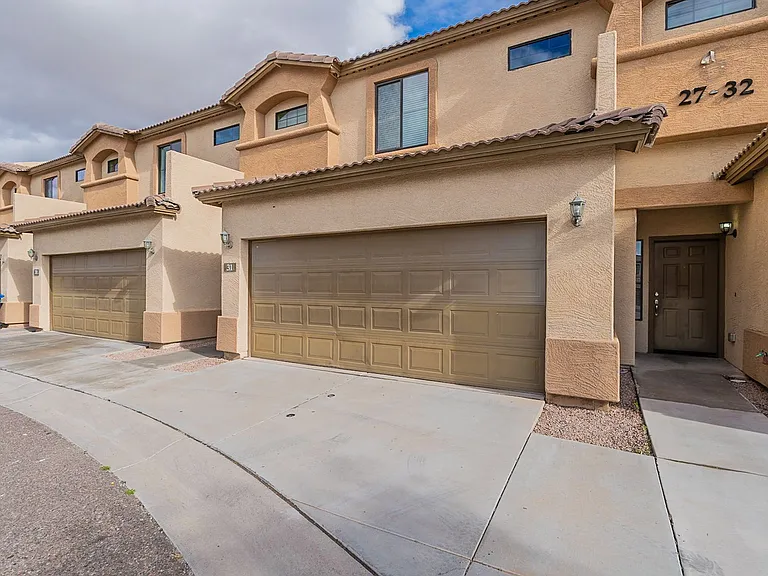 17223 N Cave Creek Rd — Photo 2