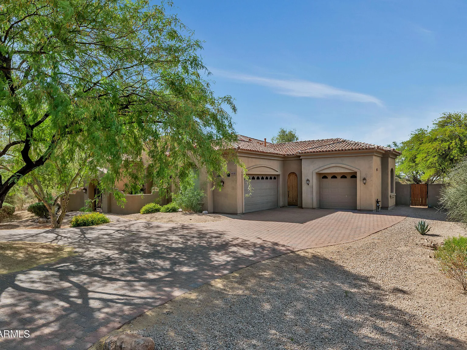 4 bed, 4.0 bath, 3229 sqft, $6,000 — Photo 2